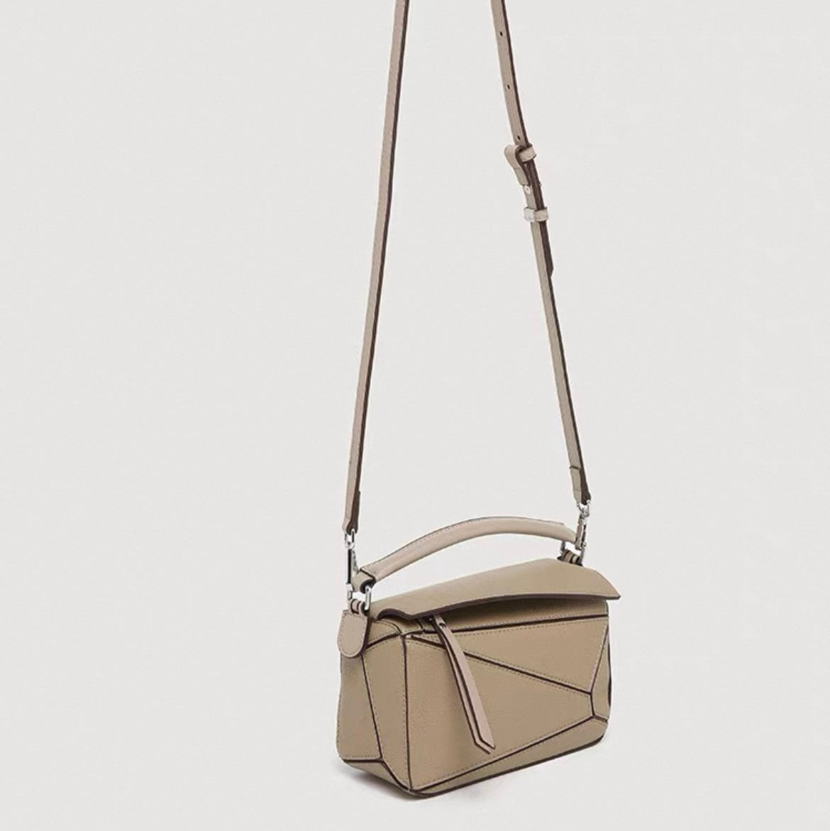 Estelle Cross Beige