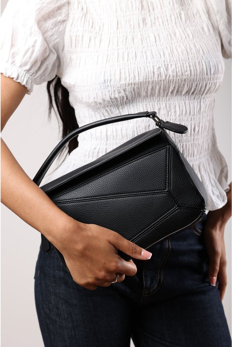 Estelle Cross Black