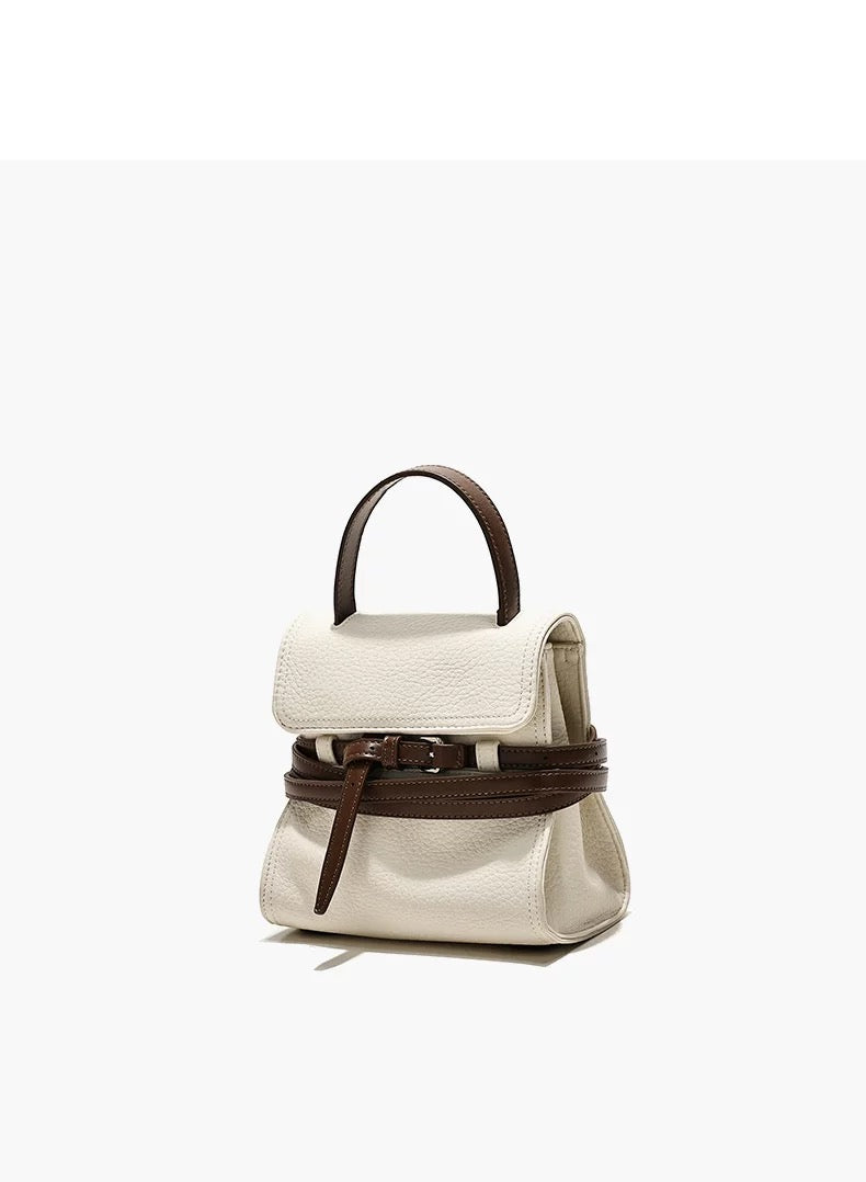 Suedo White