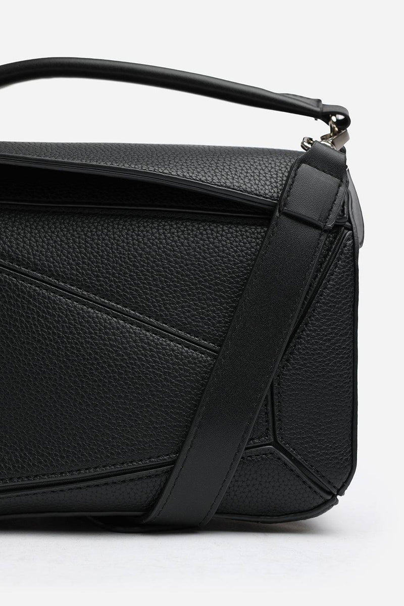 Estelle Cross Black