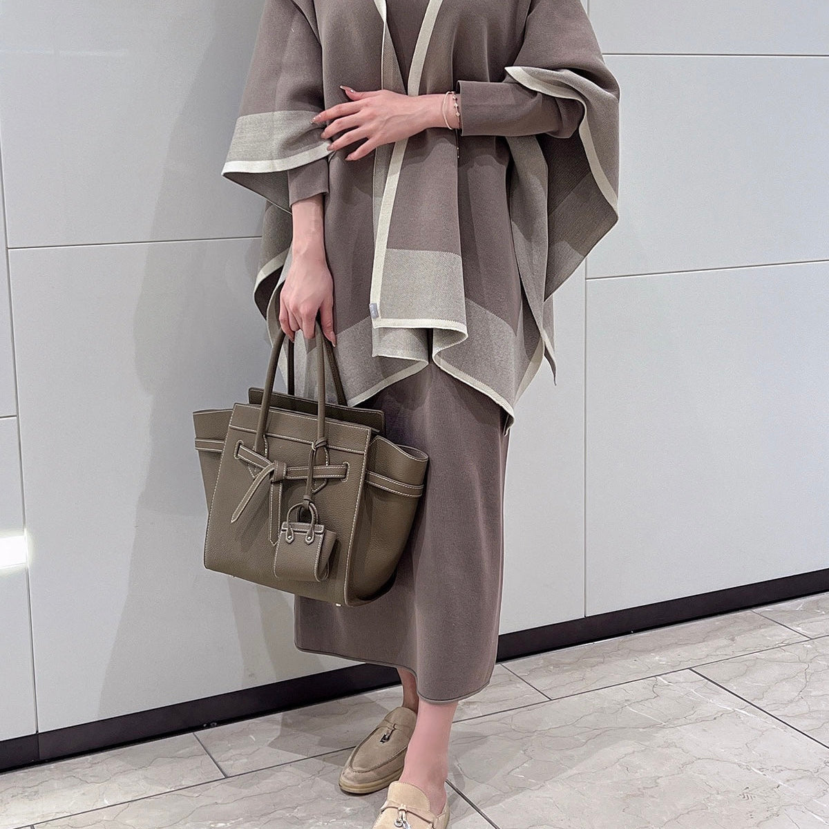 Hana Tote Grey
