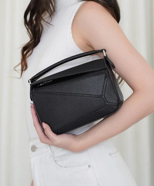 Estelle Cross Black