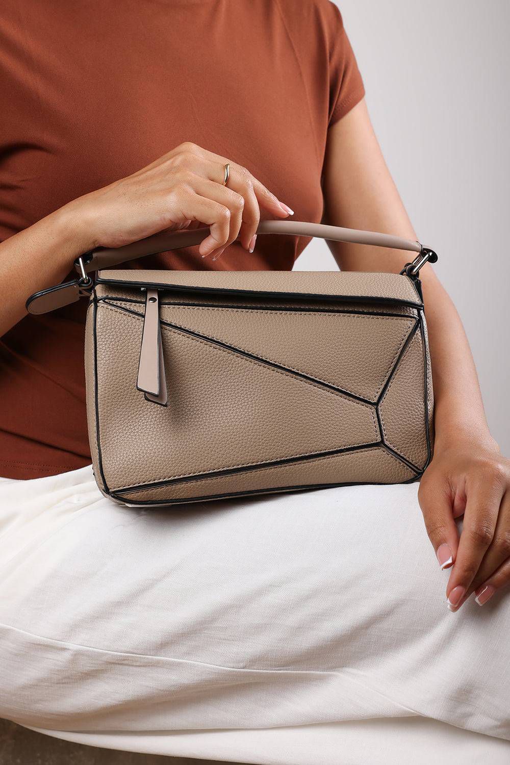 Estelle Cross Beige